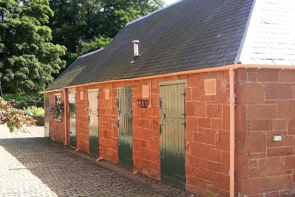 Harleyburn Cottages - Stables And Saddlery Melrose Esterno foto